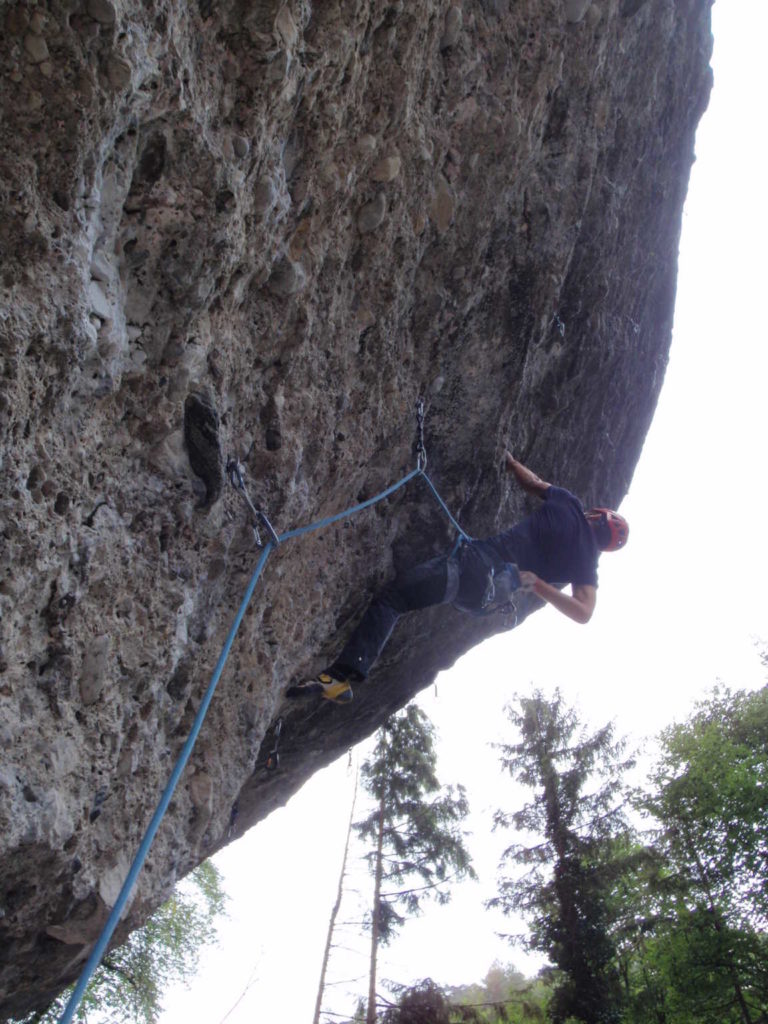 Nagelfluh KlettergartBürs (K/B/5c) Christoph Röthlisberger