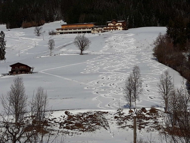 030_SKI_Windau200228_Maeni_117