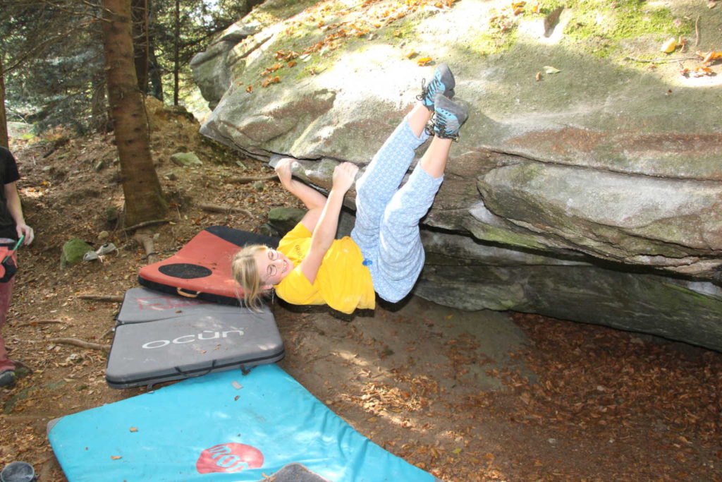 Bouldern im Blattiswald (BO/BC/3a – 7a) Xavier Gaudet