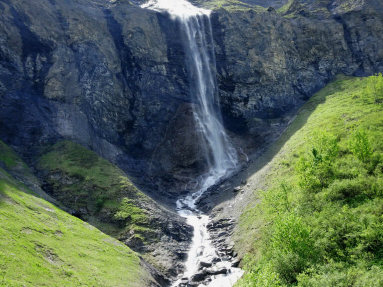 090