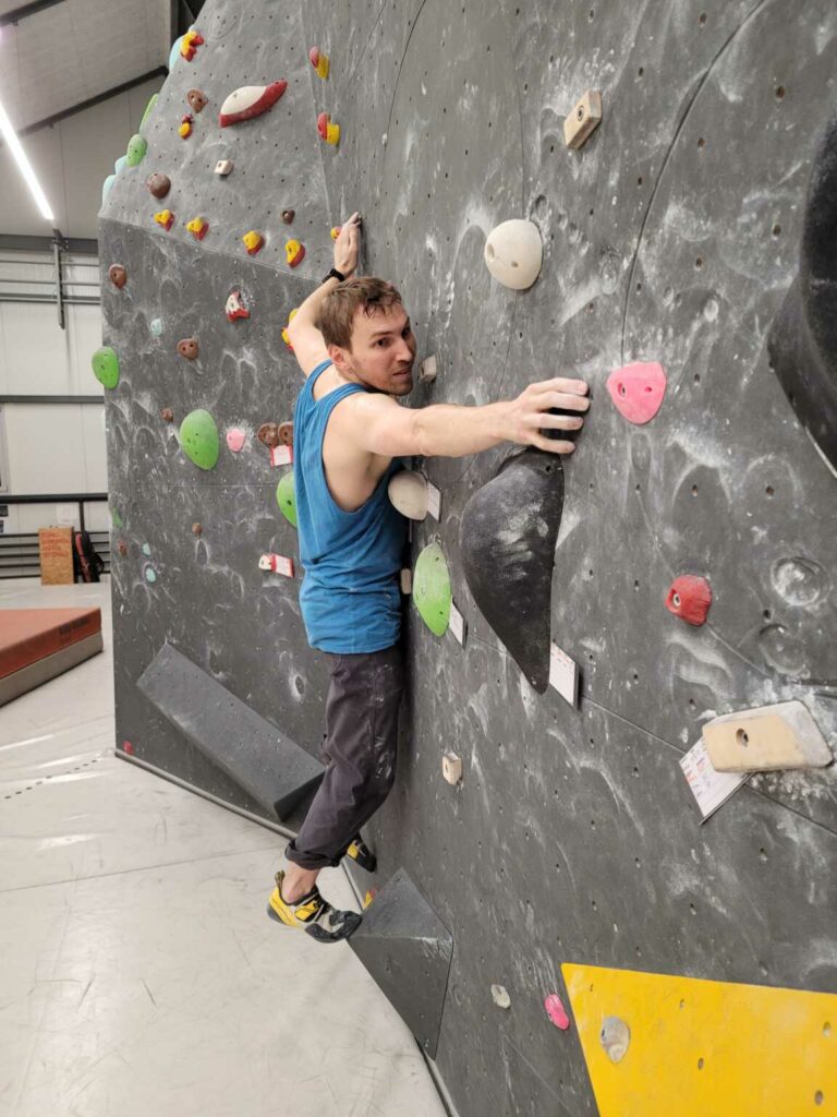 Kletter- & Boulderkurs im rüümli (BO, AU/C/3b – 6b) Franz Lischer