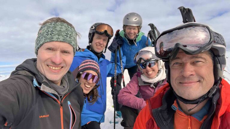 6 Den Gipfel des Grüenenspitz 2365m haben wir für uns