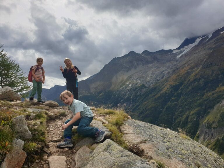 IMG-20250915-WA0043